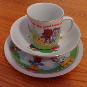 Get Along Gang Juvenile Dinnerware set Bowl, Mug, & Dish (Porcelain)